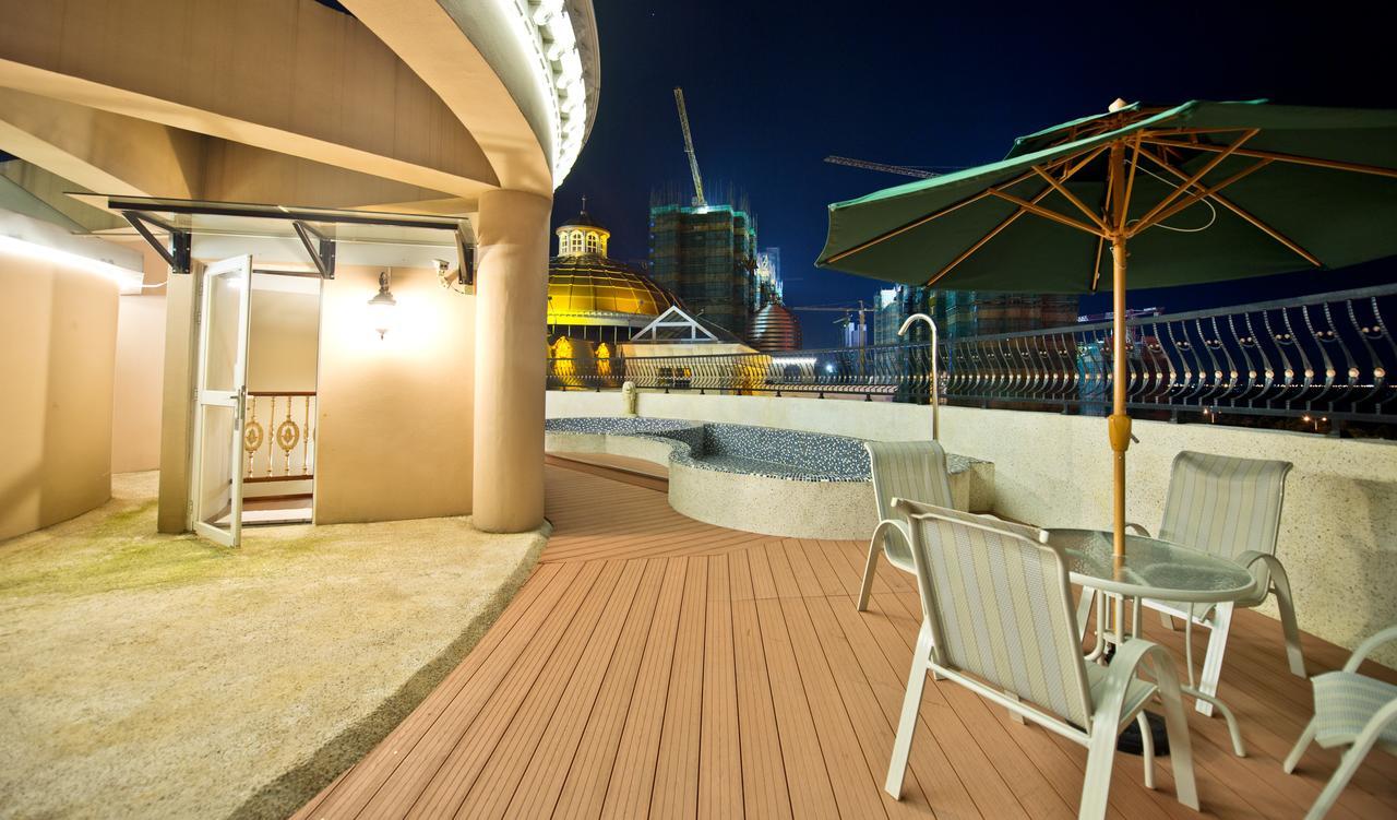 The Royal Pinnacle Hotel Doumen Ngoại thất bức ảnh